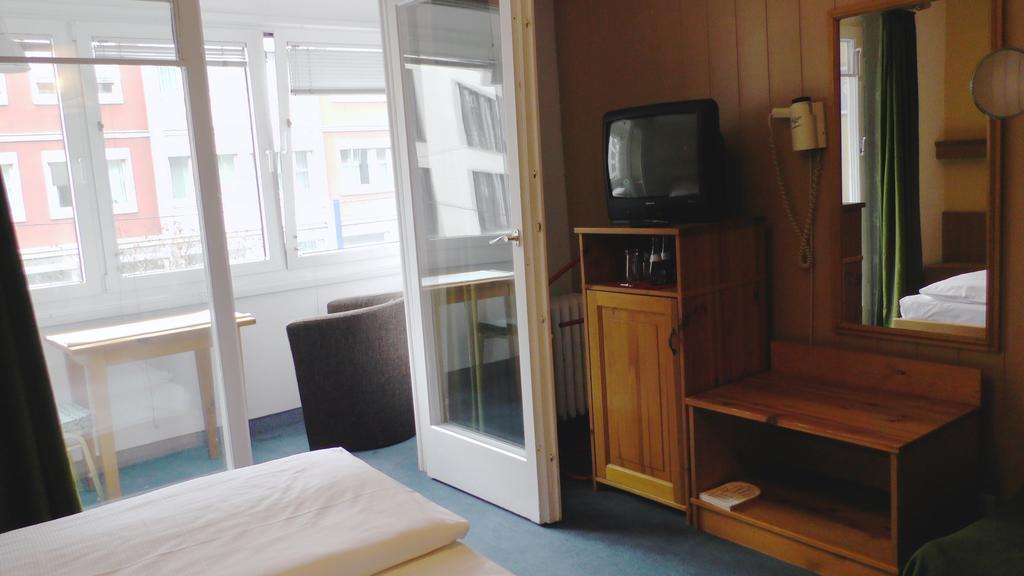 City Hotel Pforzheim Kamer foto