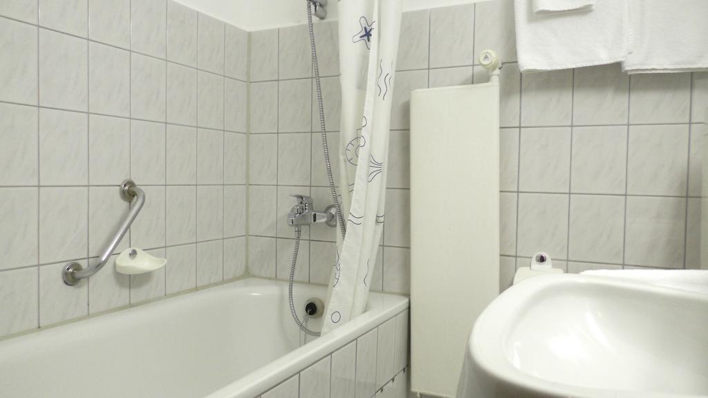 City Hotel Pforzheim Kamer foto